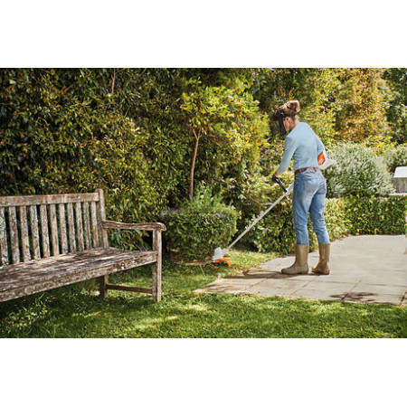 STIHL FSA 57 Χορτοκοπτικό χωρίς μπαταρία και φορτιστή